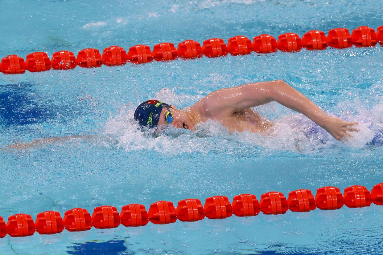 开云体育app-包含游泳散泳决赛惊险激烈，冠军呼之欲出的词条