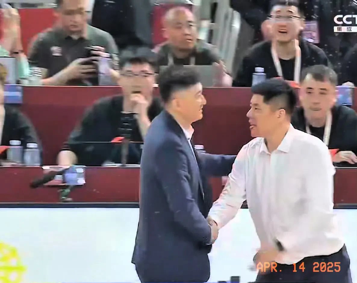 开云体育登录-球队教练谈及比赛策略,引发讨论