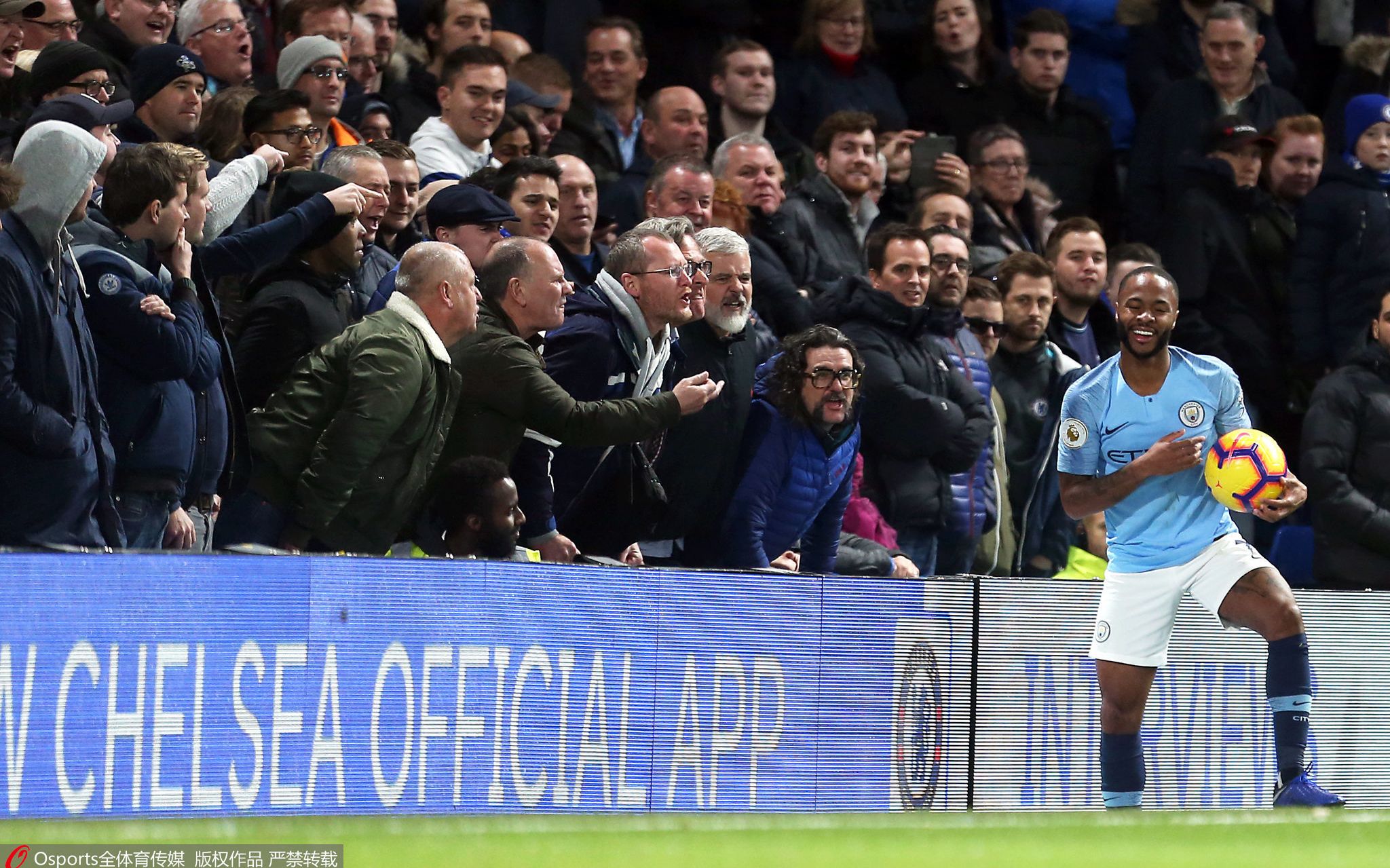 包含英格兰险胜乌克兰，戈麦斯关键制胜的词条