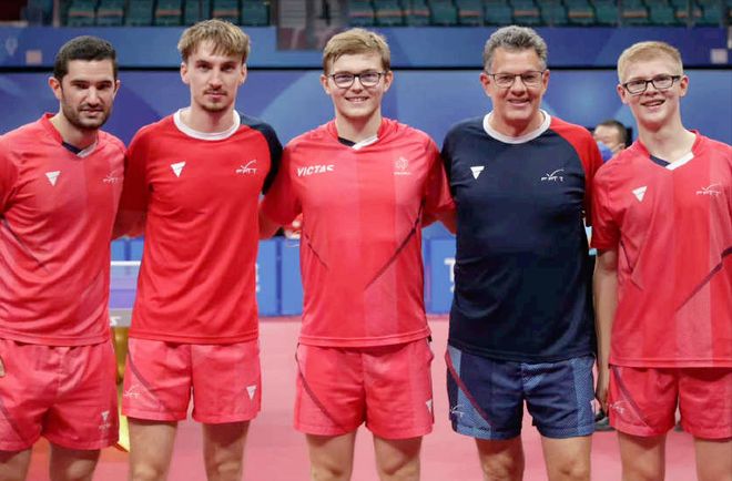 韩国队碾压英格兰队，马龙扛起全队