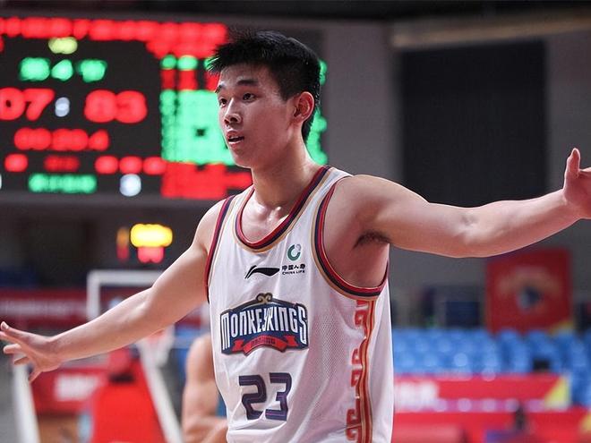 开云平台-江苏队逆转魔术,高诗岩统治全场