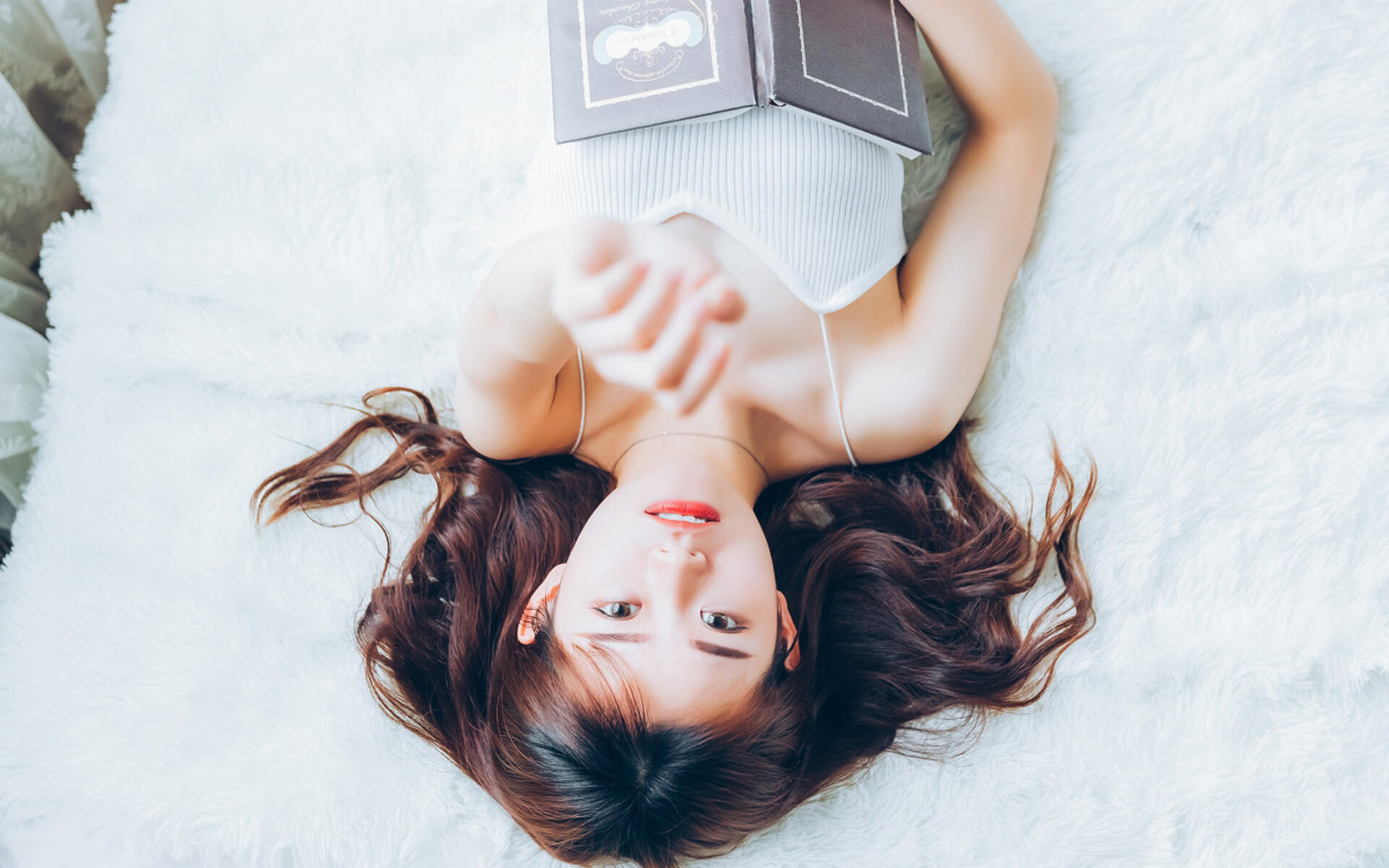 新王当立,小贾伦化身攻防转换核心,马刺力克热火登顶争冠战