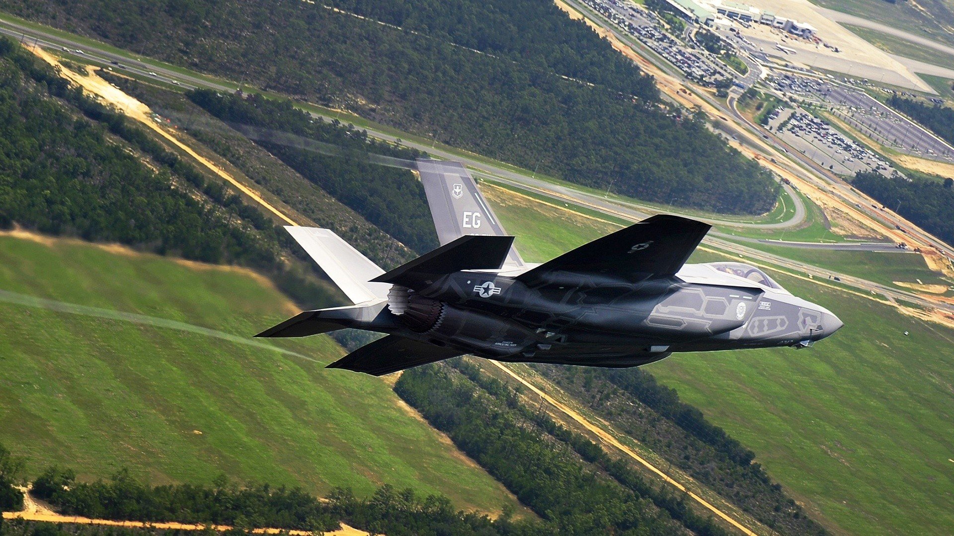 开云-临危受命！英格拉姆8中7改写剧本，灰熊末节险胜快船