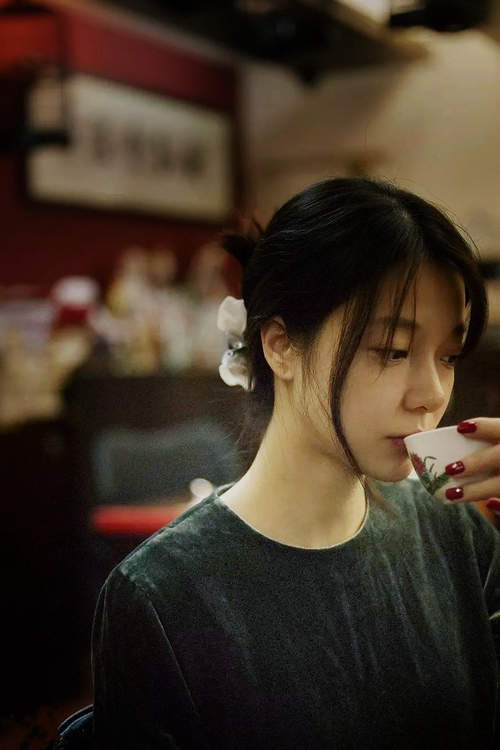 开云体育平台APP-秘鲁对阵多特蒙德，奥纳纳一夫当关，巨星光芒照亮友谊赛之夜