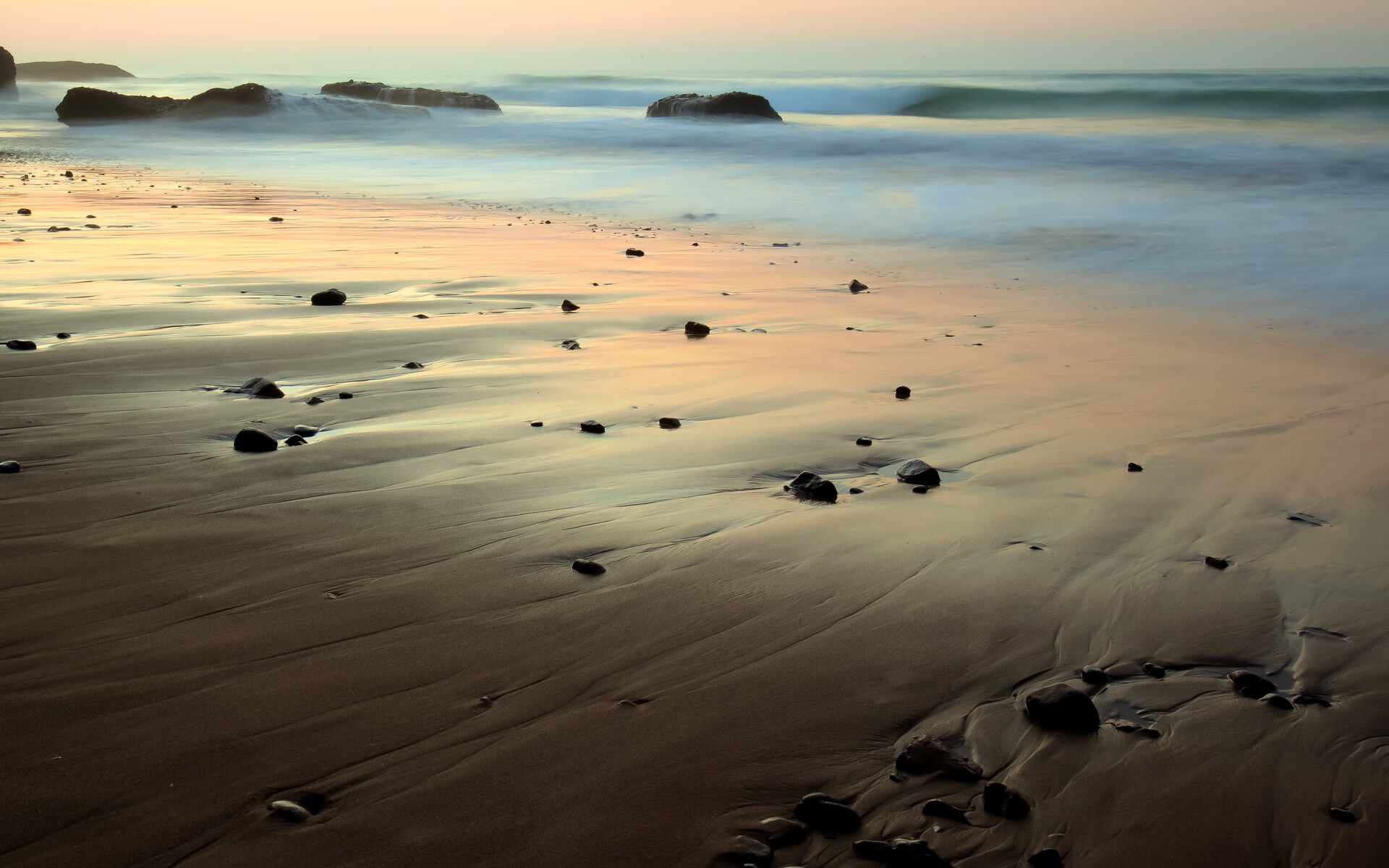 当尼日利亚防线遭遇罗马利刃，萨拉赫如何以攻为盾，主宰全场