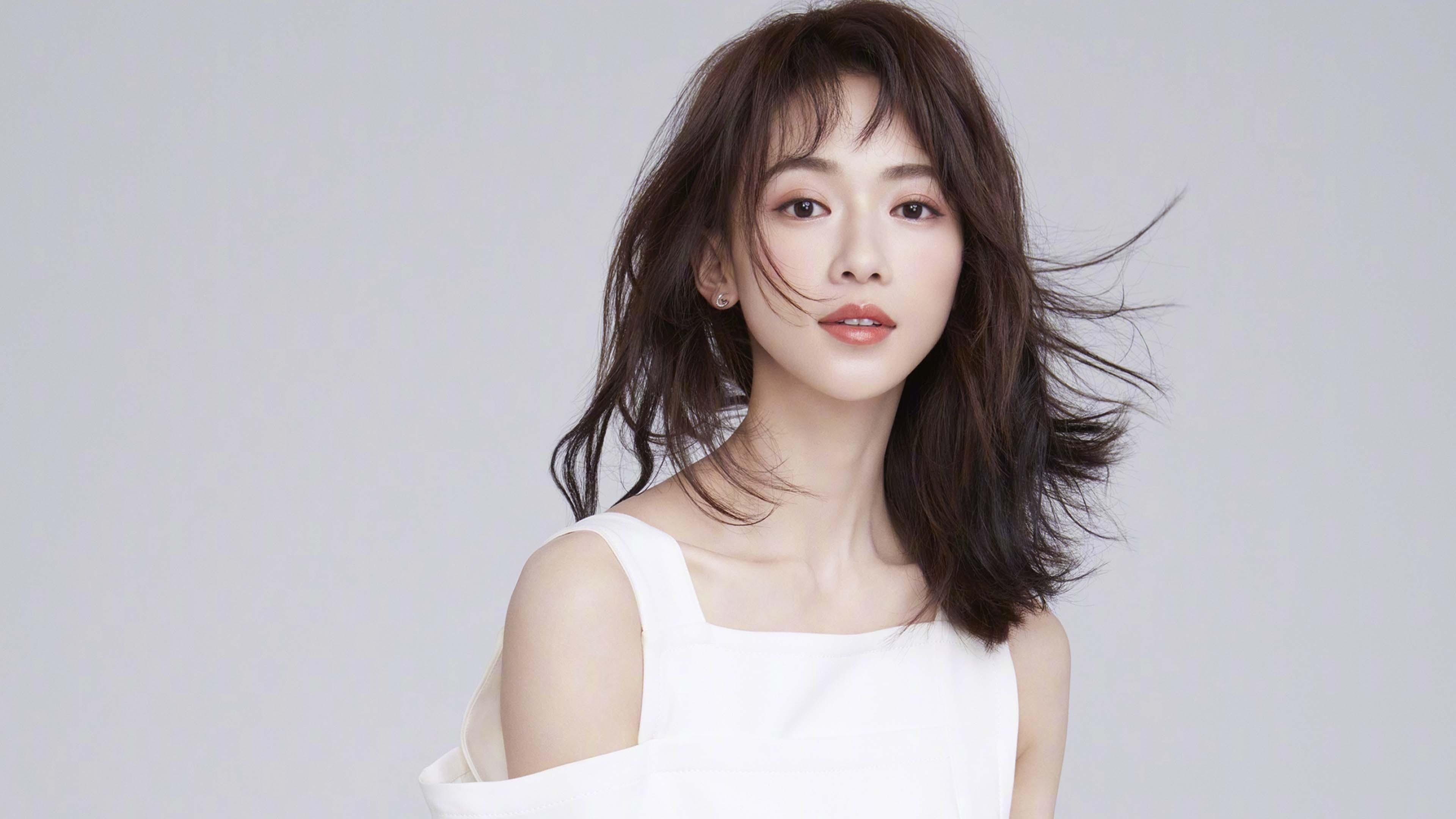 当欧冠的草坪燃起两河烽火，里昂火力如何压制伊拉克战魂